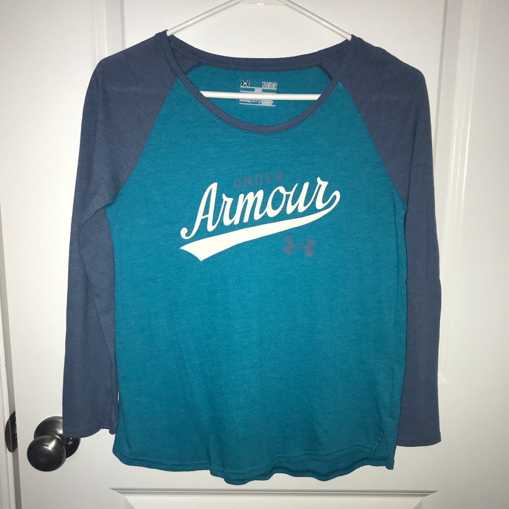 Under Armor Long Sleeve athletic shirt Size YLG